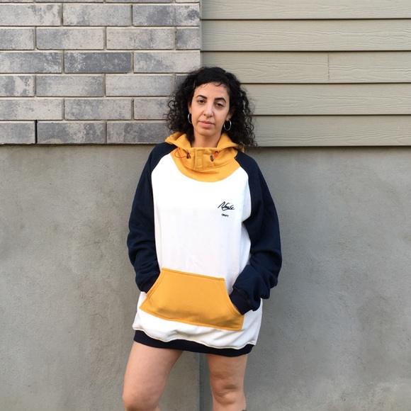 Cozy brand new hoodie - Picture 2 of 3